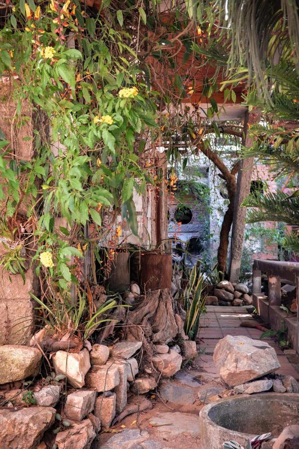 Y.O Inn Tỉnh Kontum Eksteriør bilde